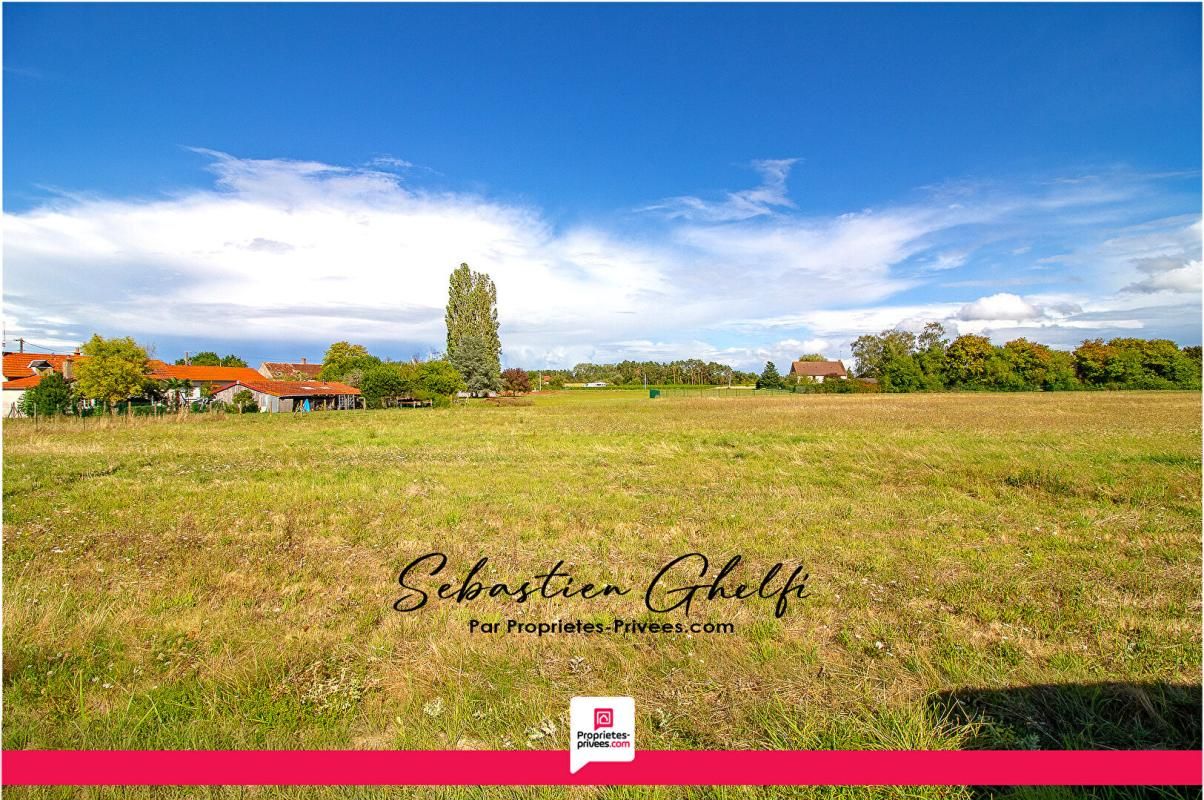 CONTRES Terrain secteur du Controis En Sologne 1050 m 2 belle façade de 29 m 2