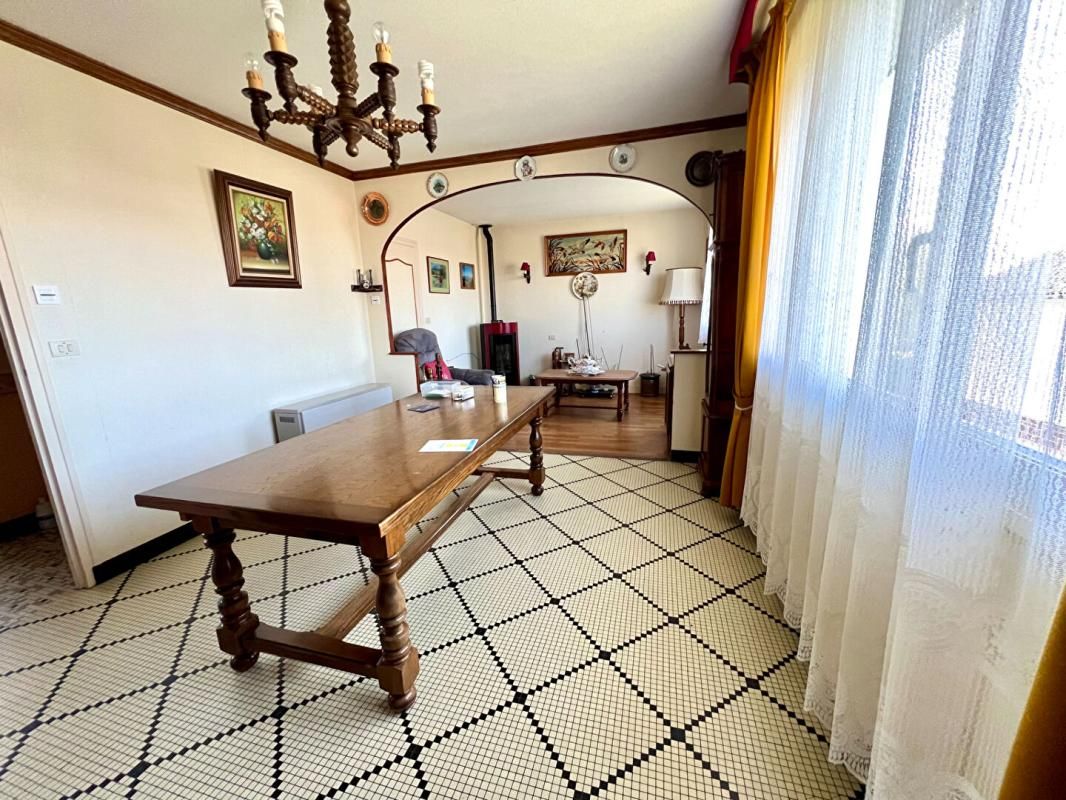 MONDOUBLEAU PAVILLON QUARTIER CALME 20MN GARE TGV VENDOME 4