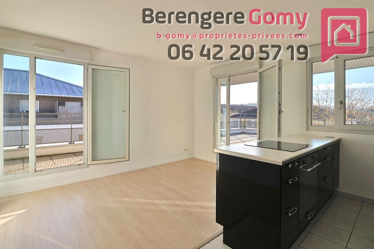 MONTIGNY-LES-CORMEILLES Appartement Montigny Les Cormeilles 2 pièce(s) 44.69 M² + terrasse 74M² 2