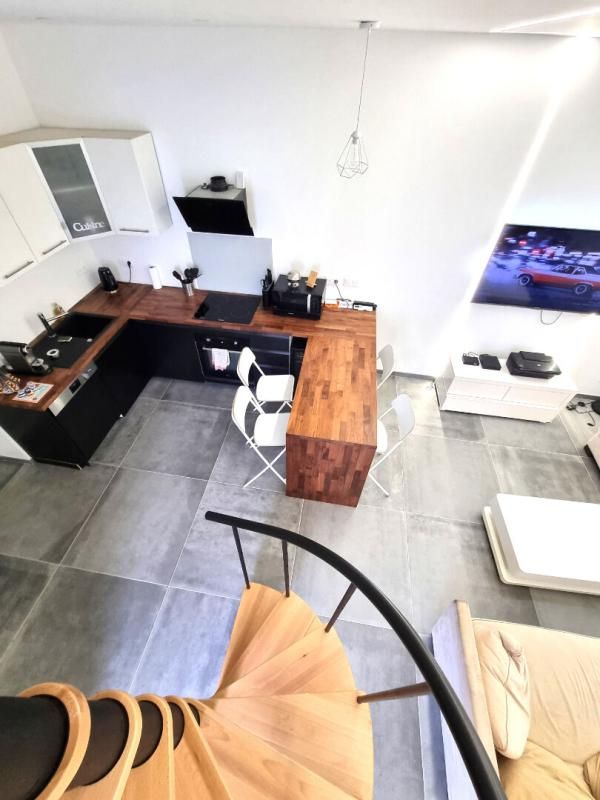 SAINT-PRIEST Saint Priest (69800), Maison de ville 4 pièces, d'env.72m² hab, 3 ch, Terrasse. Exc.état! 3