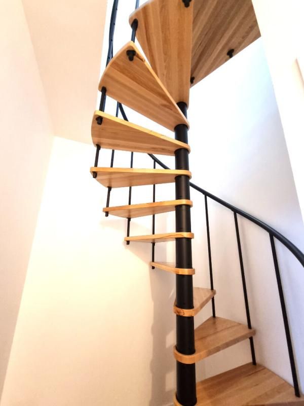 SAINT-PRIEST Saint Priest (69800), Maison de ville 4 pièces, d'env.72m² hab, 3 ch, Terrasse. Exc.état! 4