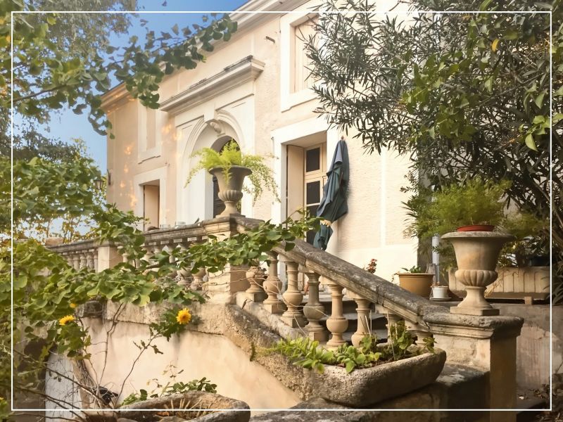 Maison  10 pièce(s) 204 m2 habitable + Immense garage sur 1227m² de parcelle