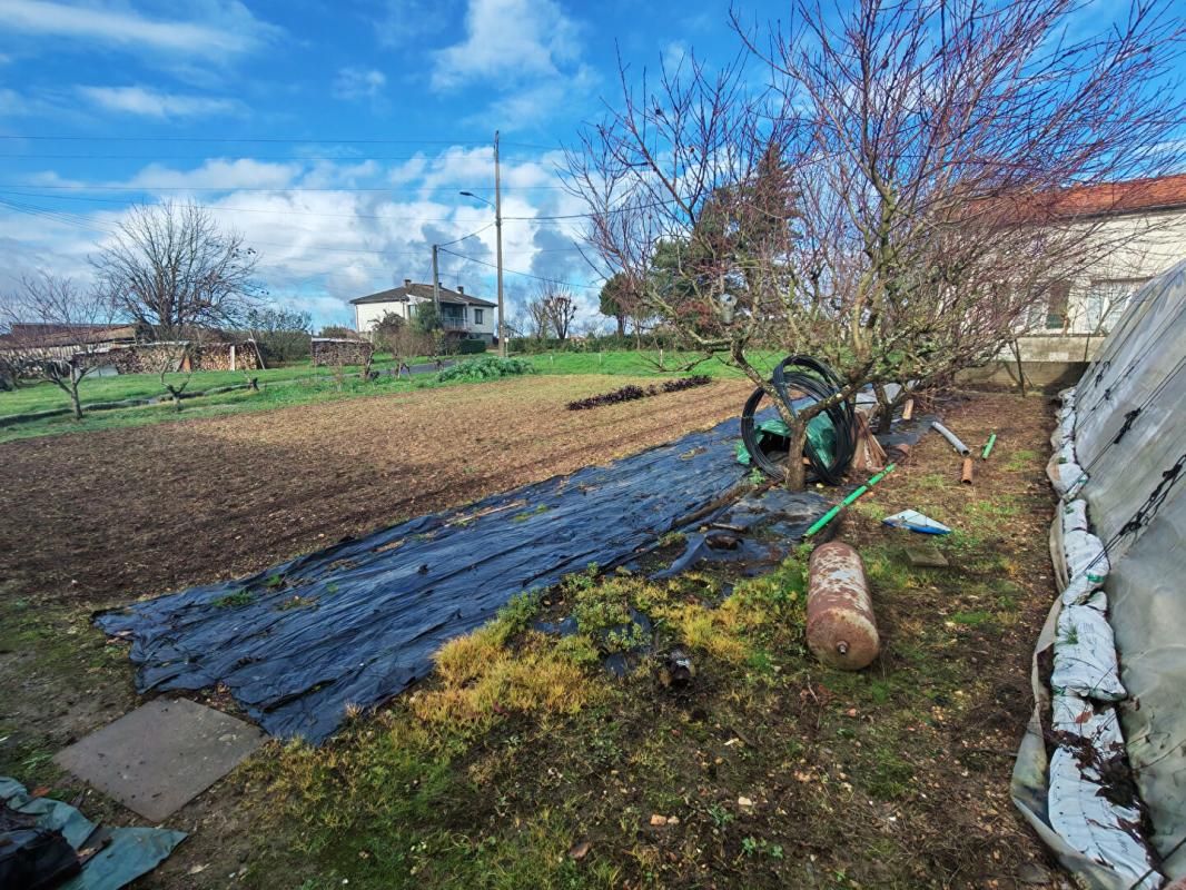 LAVOUX Corps de ferme Lavoux 3 pièce(s) 169 m2 4