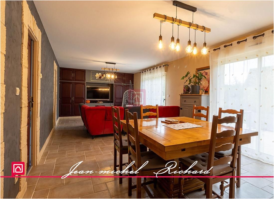 BILLY Maison Billy 7 pièce(s) 165 m2 4