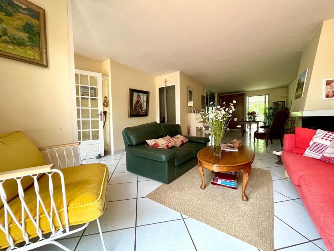 CESTAS Maison Cestas Gazinet 6 pièce(s) 130 m2 + véranda 3