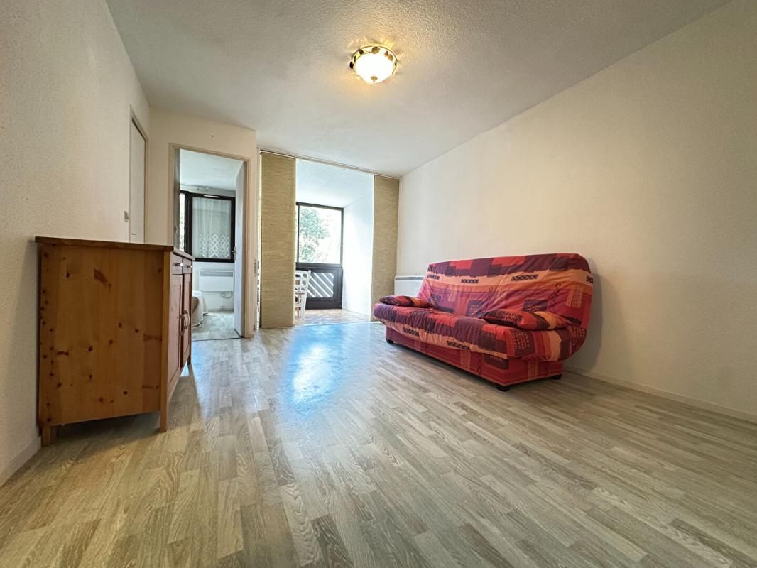 SAINT-GEORGES-DE-DIDONNE Appartement type T2 200 m Plage 2