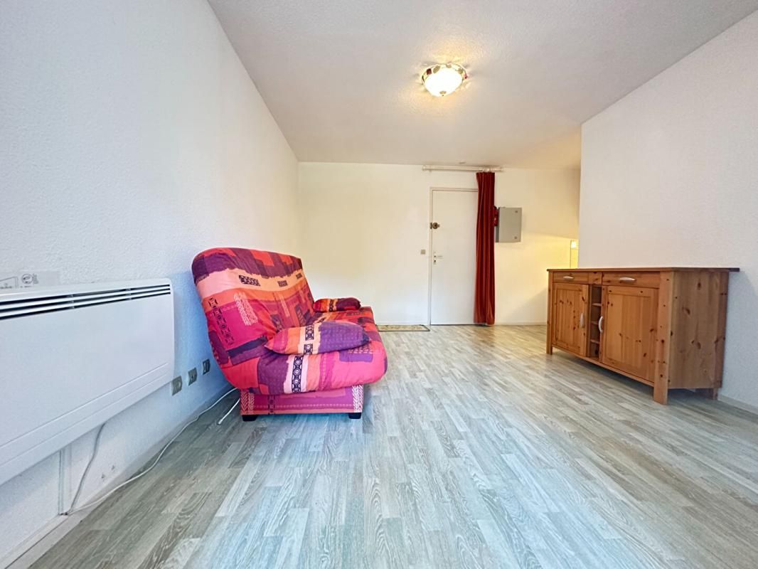 SAINT-GEORGES-DE-DIDONNE Appartement type T2 200 m Plage 3