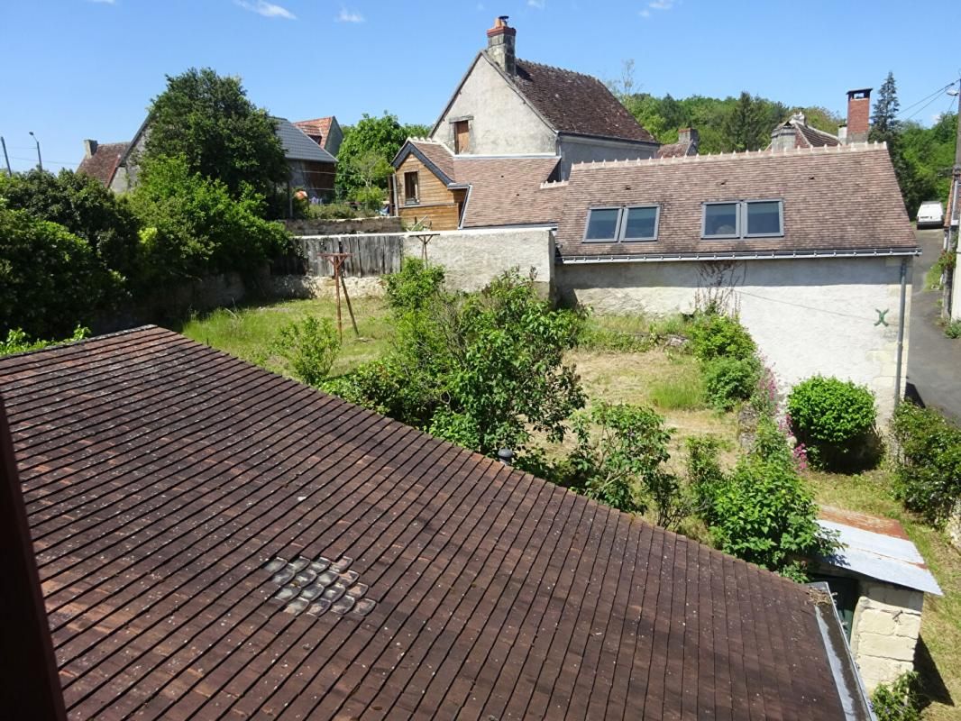 LE PETIT-PRESSIGNY Maison Le Petit Pressigny 7 pièce(s) 0118 m2 4