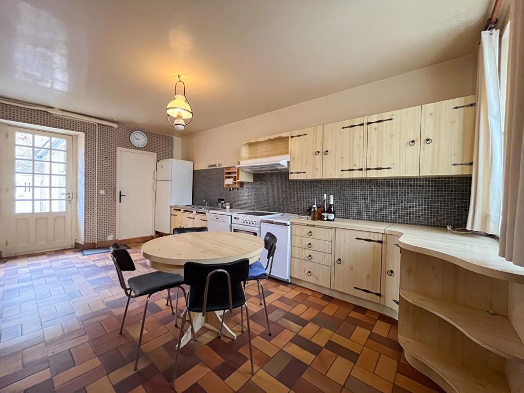 ECUEILLE Maison Ecueille 15 pièce(s) 349 m2 2