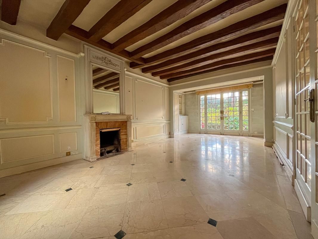 ECUEILLE Maison Ecueille 15 pièce(s) 349 m2 3