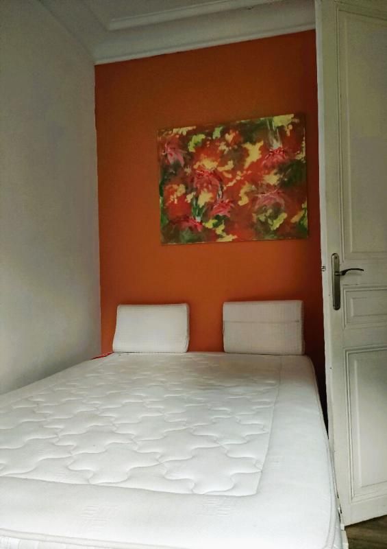 PARIS-19E-ARRONDISSEMENT Appartement 2/3p traversant haussmanien 3