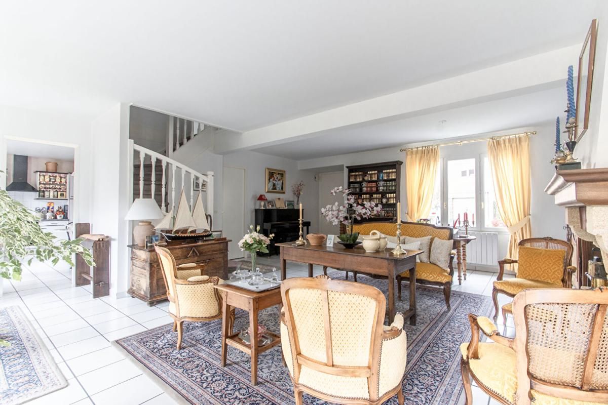 BRETIGNY-SUR-ORGE Maison Bretigny Sur Orge 6 pièce(s) 140 m2 3