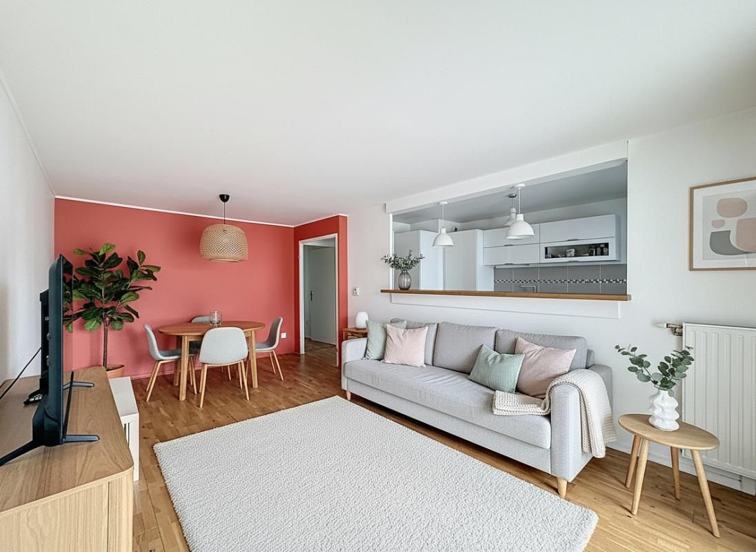 MORANGIS Un 3 pièces d'exception : confort, lumière et prestations soignées 2