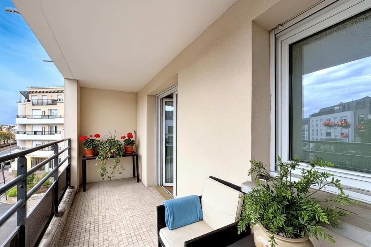 MORANGIS Un 3 pièces d'exception : confort, lumière et prestations soignées 4