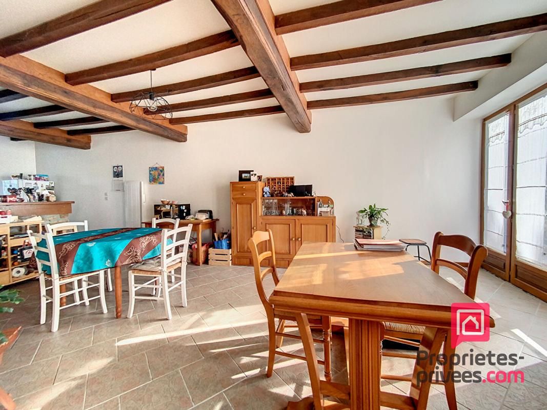 SAINT-BRANCHER Maison avec cour Saint Brancher Morvan 3