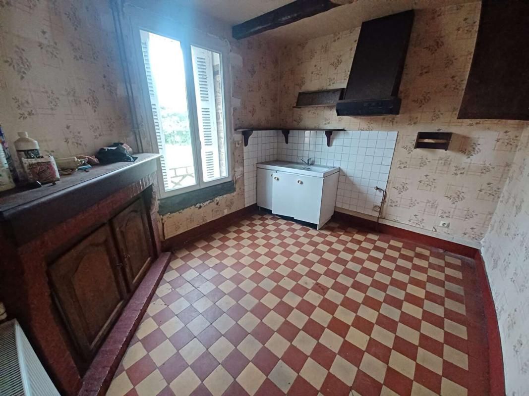 PLANCHES // A SAISIR Maison de village Planches 5 pièce(s) 95 m2 4