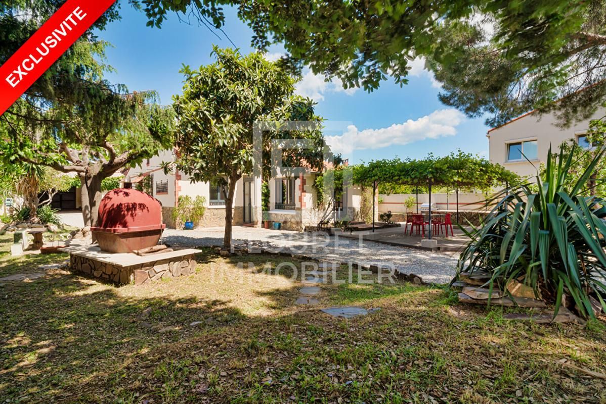 ARGELES-SUR-MER Villa de plain-pied sur 1200 m² avec piscine et 2 dépendances 3