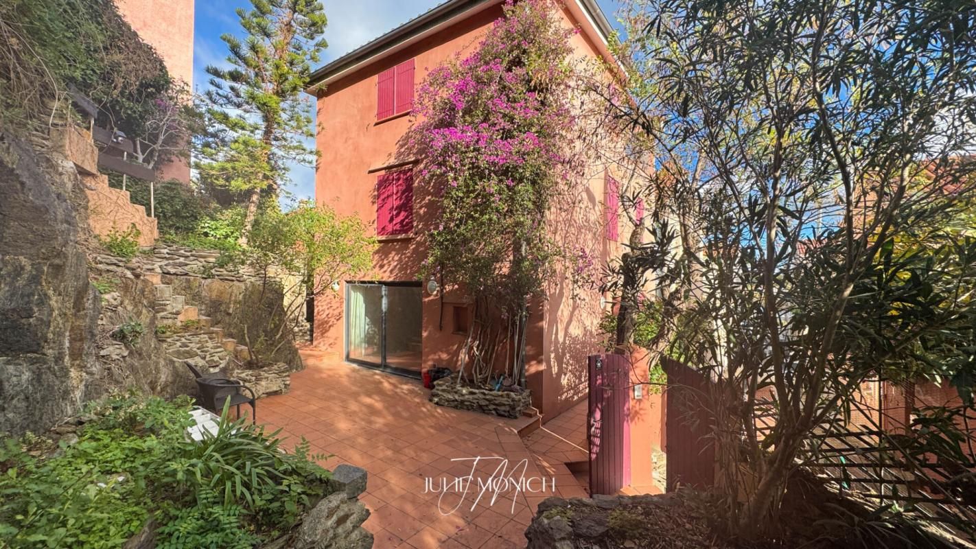 PORT-VENDRES MAISON 3 FACES AVEC TERRASSES ET JARDIN 2