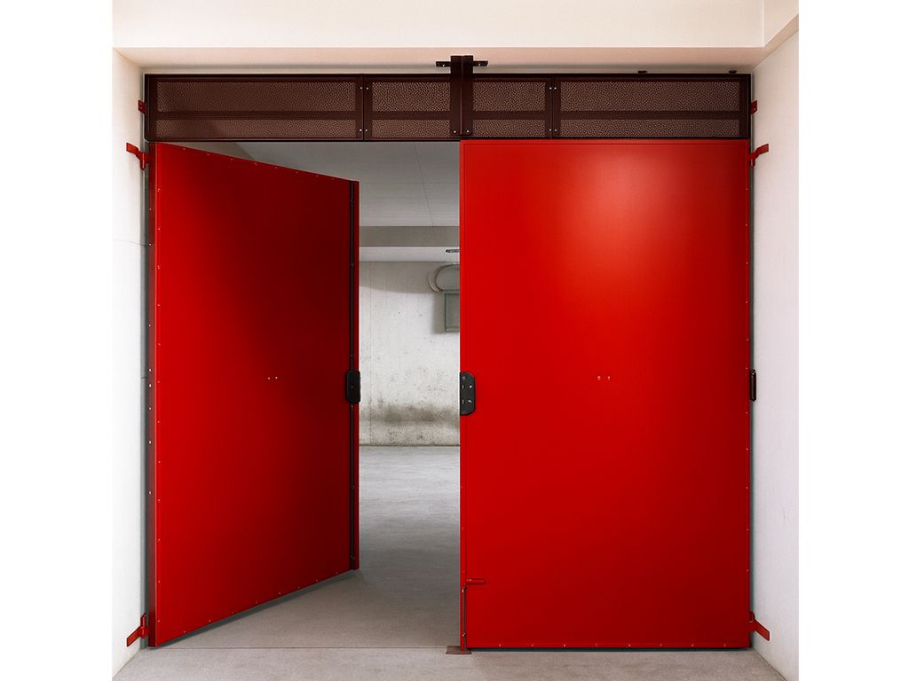 PARIS-15E-ARRONDISSEMENT Parking / box  12 m2 - 75015 PARIS - Boulevard Lefebvre - Saint-Lambert - Parc d'expo Porte de Versailles 3