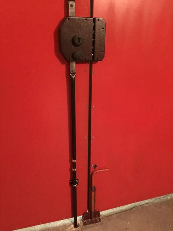 PARIS-15E-ARRONDISSEMENT Parking / box  12 m2 - 75015 PARIS - Boulevard Lefebvre - Saint-Lambert - Parc d'expo Porte de Versailles 4