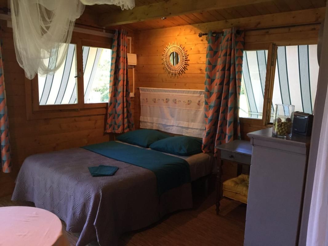 PREPORCHE Terrain 1650 m2 4