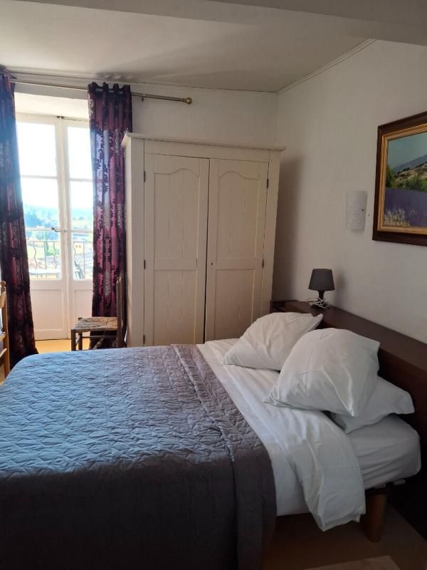 AUREL MAISON DE VILLAGE  179 M² AVEC BALCONS AUX CHAMBRES  130000  AUREL 84390 4