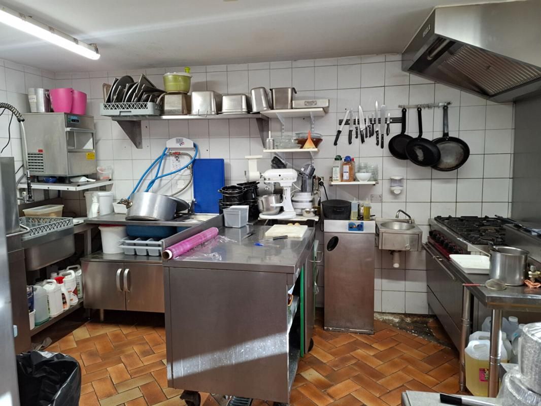 AUREL MAISON DE VILLAGE  159 M² 4 CHAMBRES 170000  AUREL 84390 2