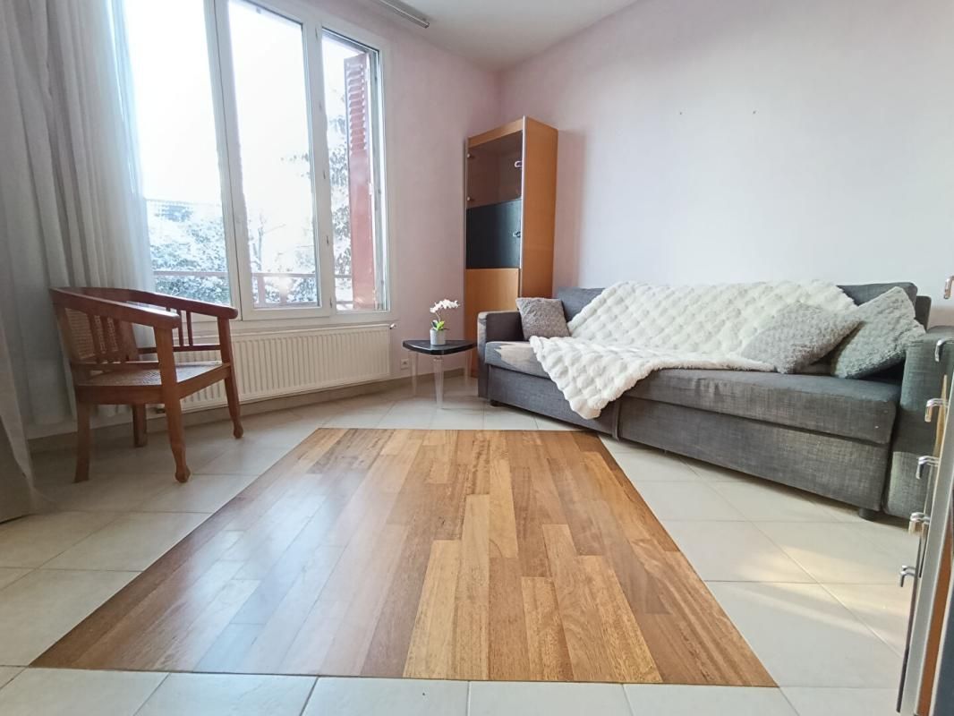 VARENNES-JARCY Maison Varennes Jarcy 3