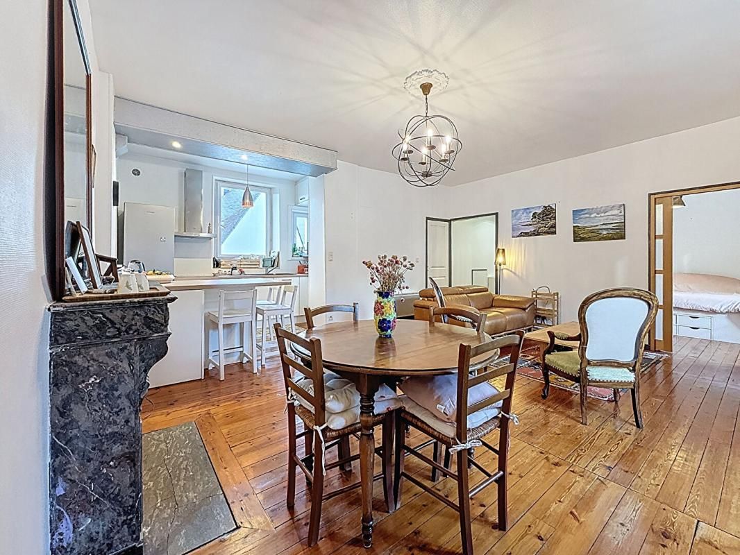 VANNES Superbe appartement 3 pièces de 70 M² avec parking et cave Hyper centre VANNES 1