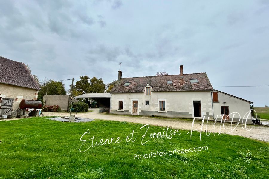 BAUDRES Domaine agricole avec maison d'habitation et dépendances 1