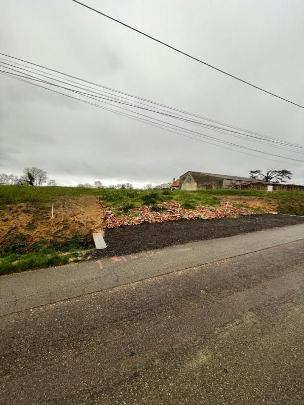 L'ABERGEMENT-SAINTE-COLOMBE Terrain L'abergement Sainte Colombe 1143 m2 2