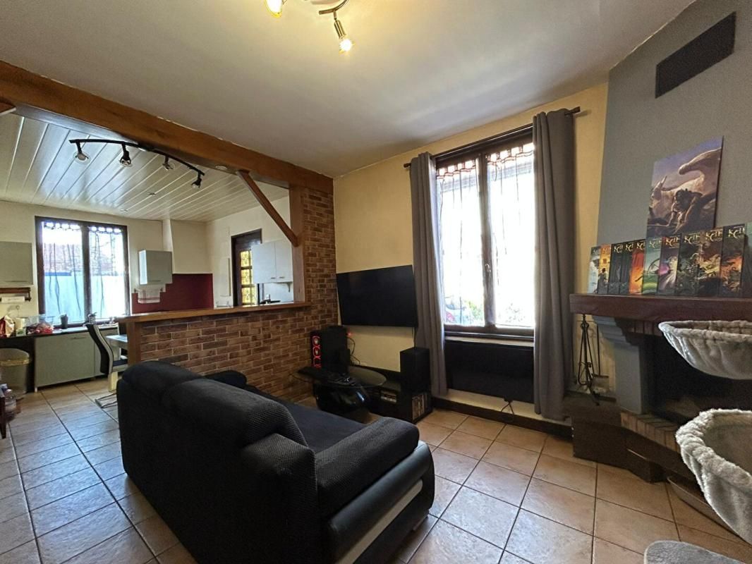 WARMERIVILLE SPECIAL LOCATIF / Maison  Warmeriville 60m², 3 pièces 2