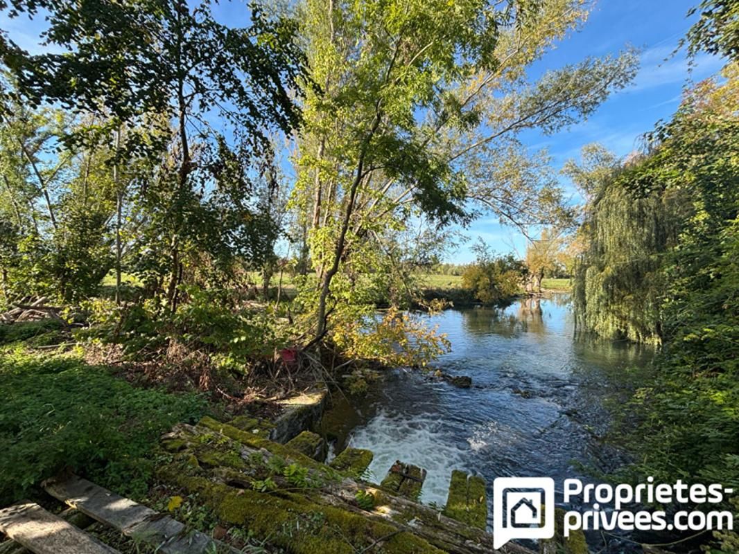 MEHUN-SUR-YEVRE Moulin rénover à MEHUN SUR YEVRE ( 18500 ) 3