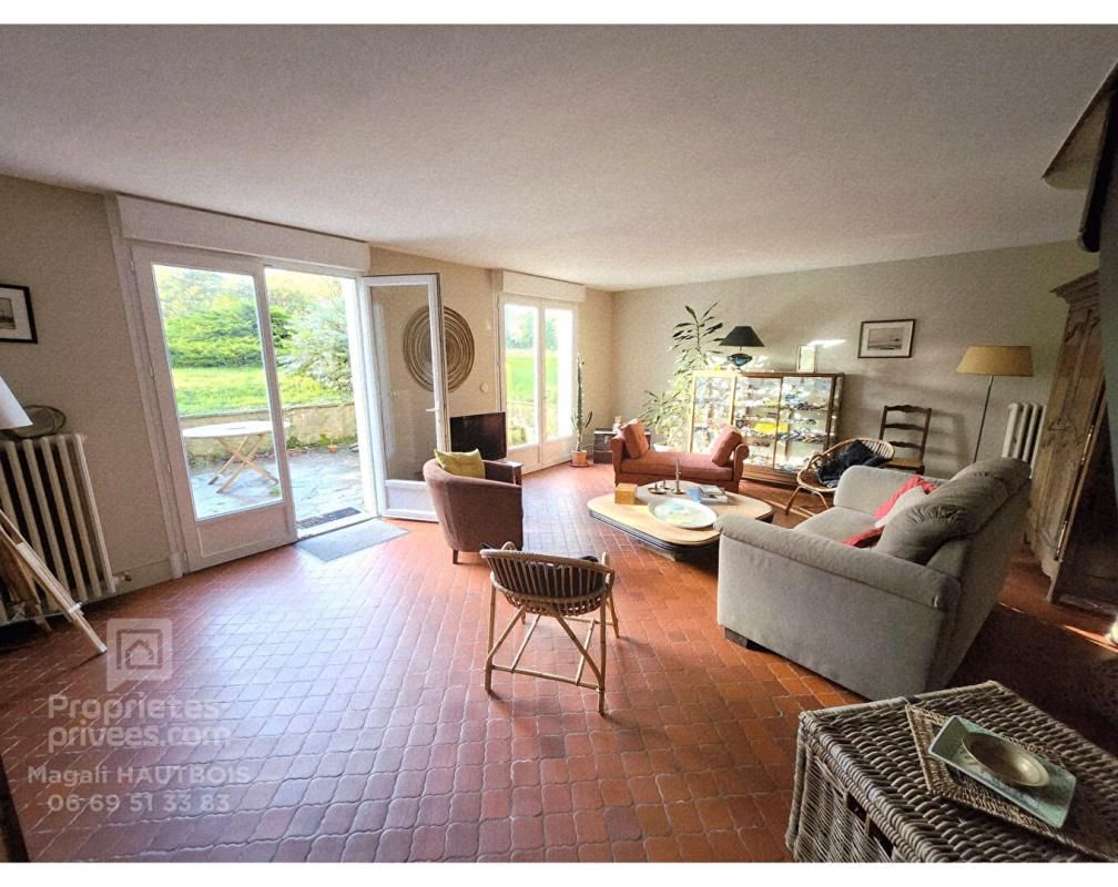 AVRANCHES Propriété de loisirs Avranches 7 pièce(s) 155 m2 4