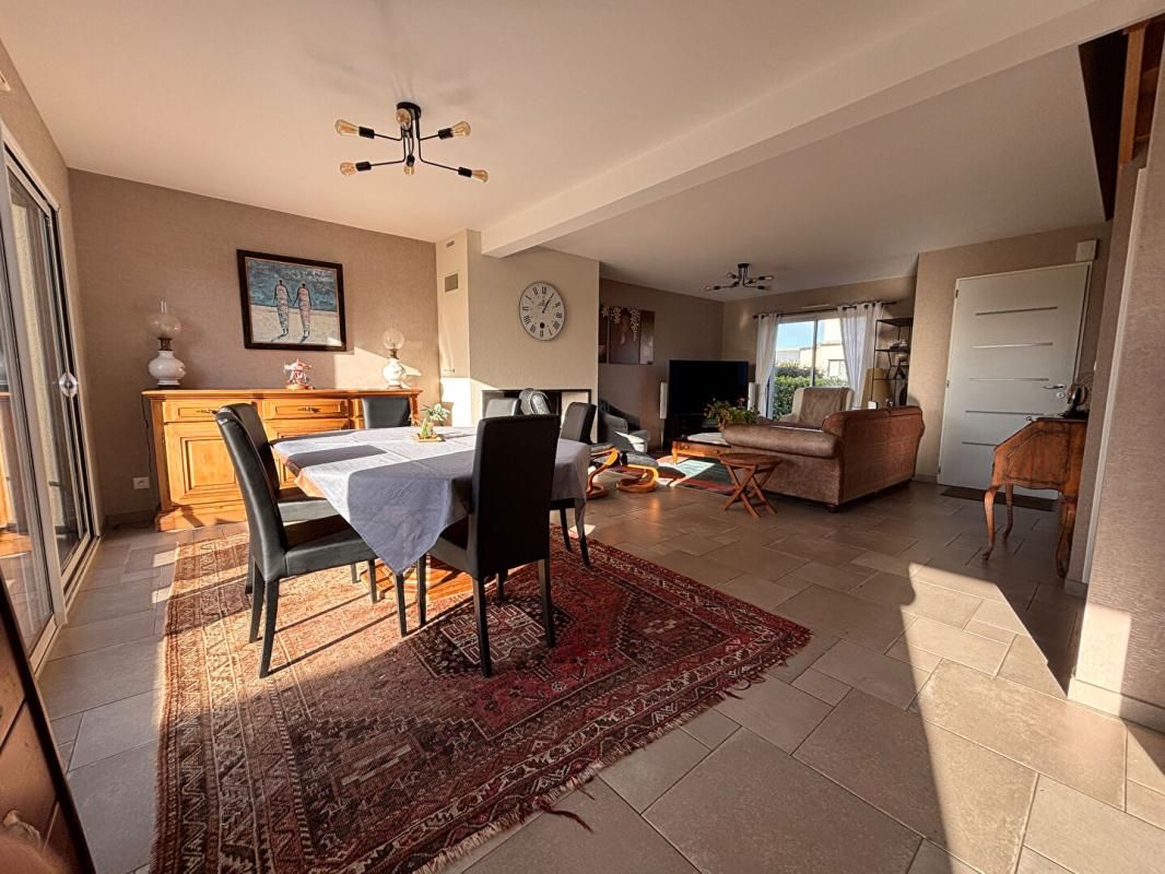 SAINT-MELOIR-DES-ONDES Maison Saint Meloir Des Ondes 5 pièce(s) 130 m2 2