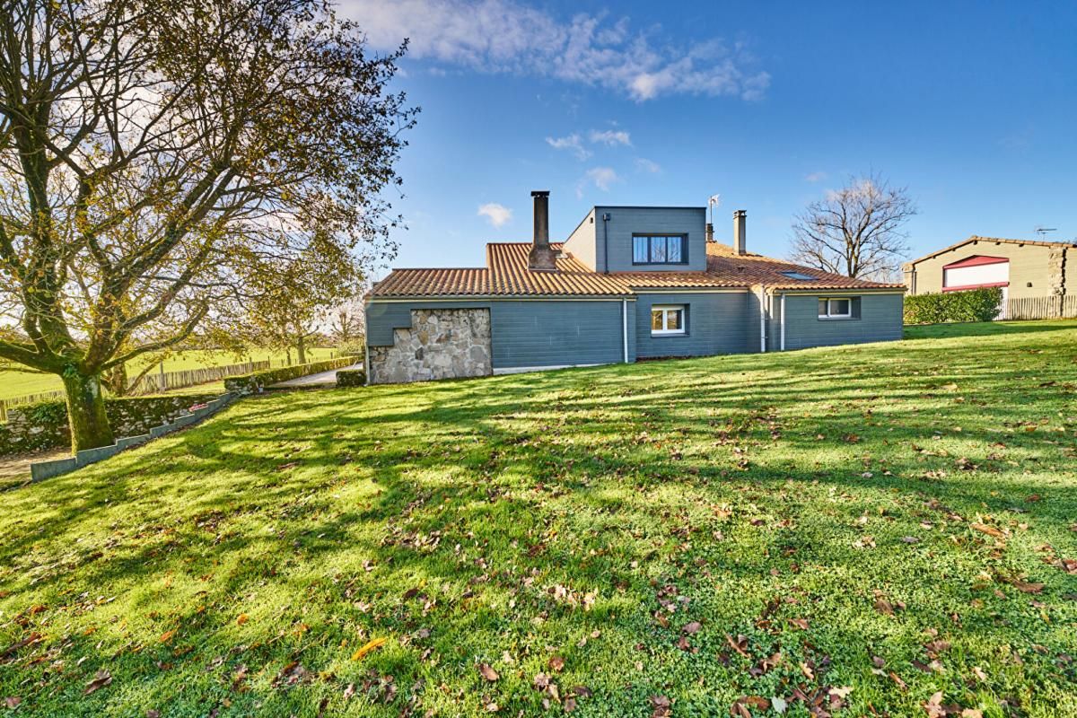 LA VERRIE Maison La Verrie 6 pièces 189 m2 4