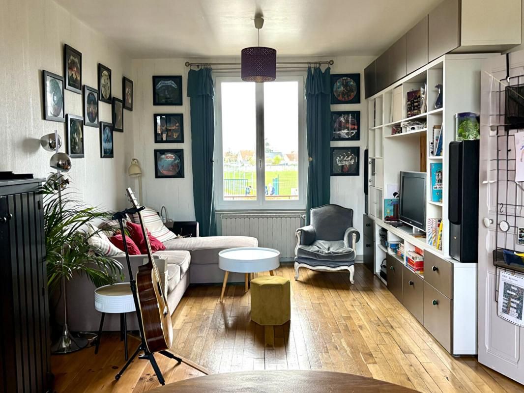 FLEURY-LES-AUBRAIS Maison de charme AV - 4 pièce(s) - 3 chambres 2