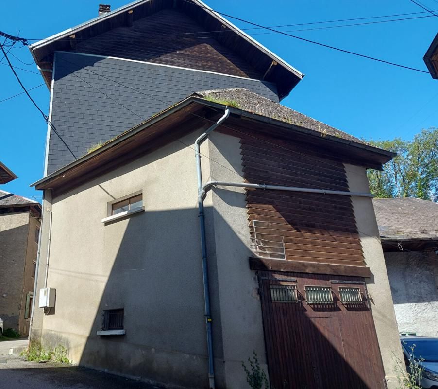 Maison de village 6P 147 m2 CHAMOUX-SUR-GELON (73390)