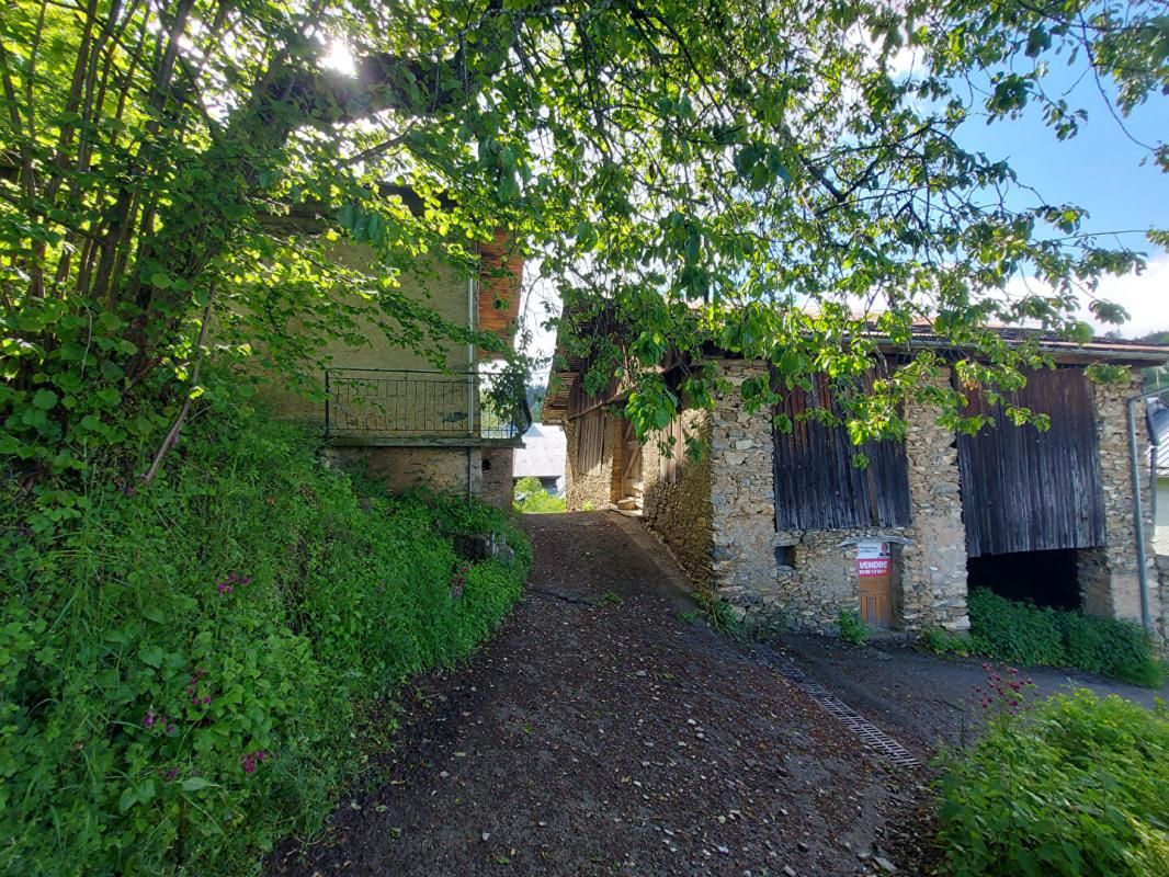 CHAMP-LAURENT Ensemble immobilier 2P 159 m2 CHAMP LAURENT (73390) 1