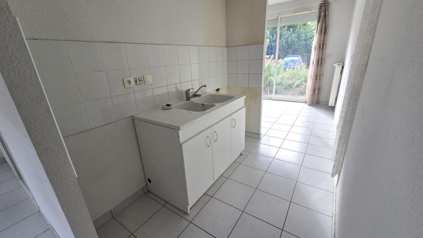 POITIERS Maison Poitiers RECENTE de 4 pièce(s) avec garage sur 186 m2 de terrain 4