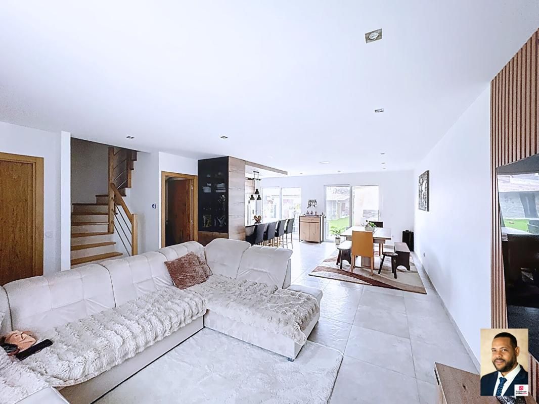 Maison Savigny Sur Orge 7 pièces d'environ 160m² implantée sur 361m² de terrain