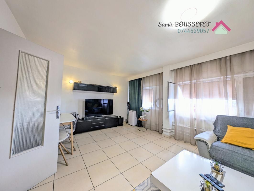 MARSEILLE-3E-ARRONDISSEMENT À VENDRE : APPARTEMENT T3, VUE DÉGAGÉE, MARSEILLE 13003 (SAINT-LAZARE)  IDÉAL INVESTISSEUR ? RENTABILITÉ ATTRACTIVE 2