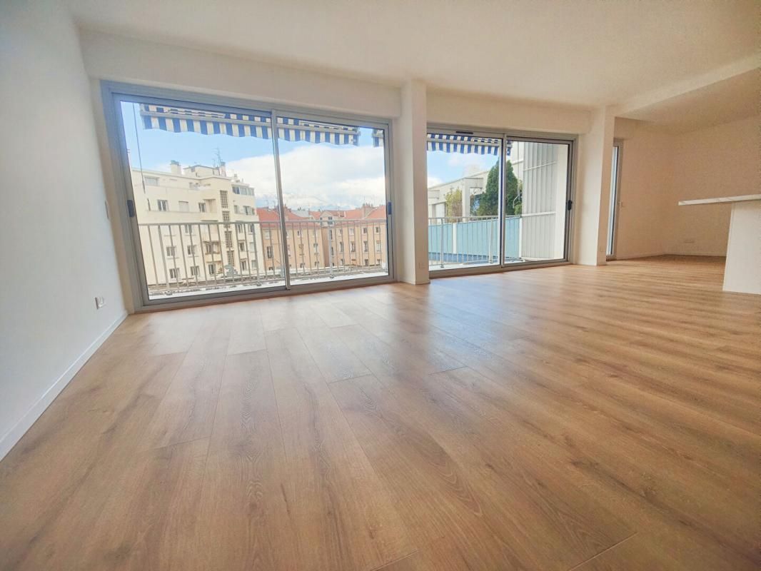 Appartement Grenoble 6 pièce(s) 134 m2