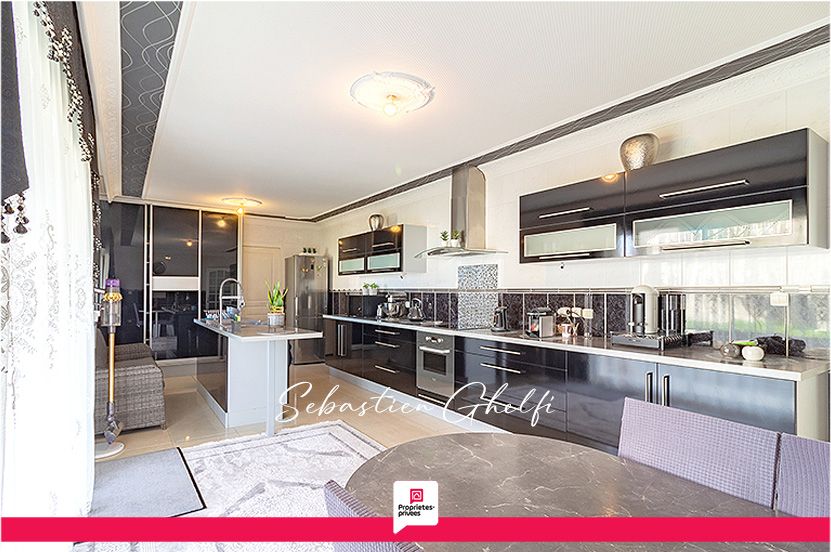 ROMORANTIN-LANTHENAY Romorantin grande maison avec 6 chambres, piscine et grand garage 4