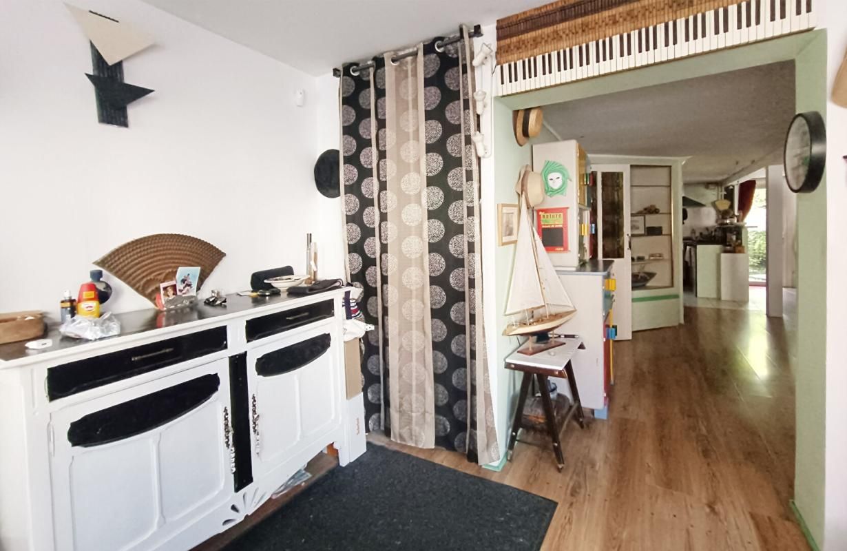 ROMAINVILLE Maison Familiale 6 pièces 120m²  Romainville  (93230) 3