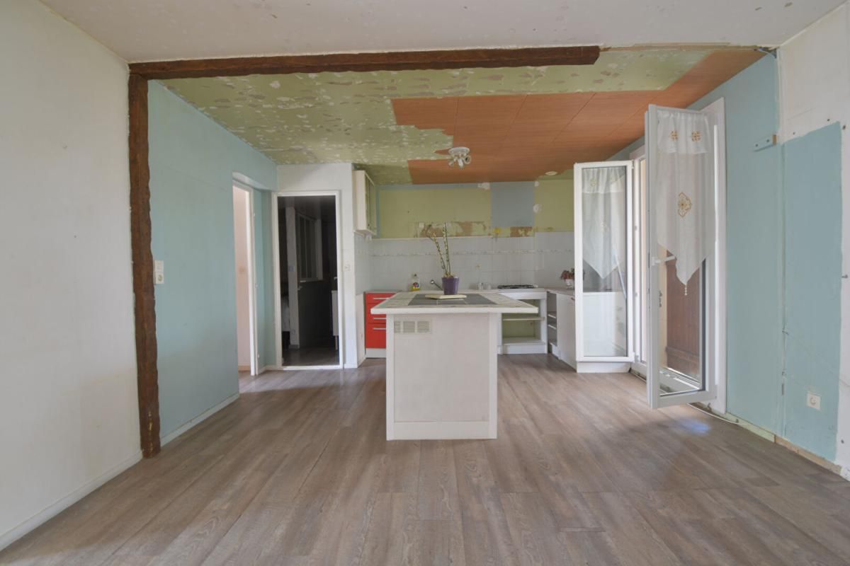 VARENNES-SUR-SEINE Maison 6 pièce(s) 110 m2 4