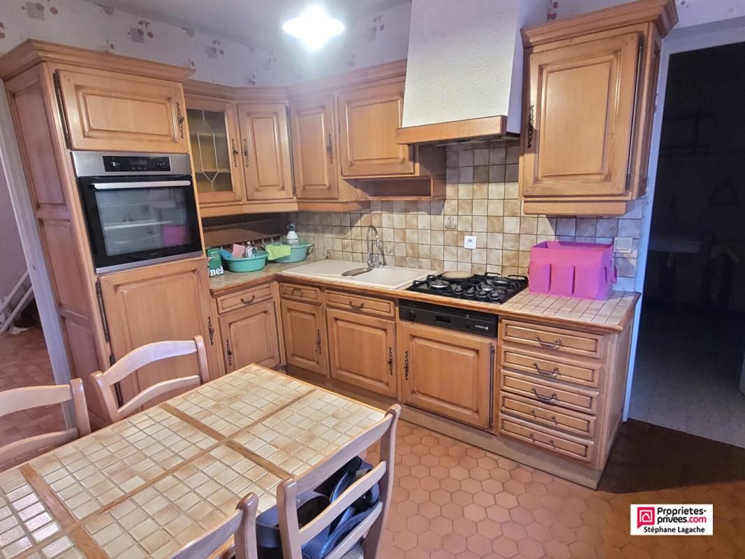 CALONNE-RICOUART Maison Calonne Ricouart 5 pièce(s) 105 m2 avec jardin et garage 3