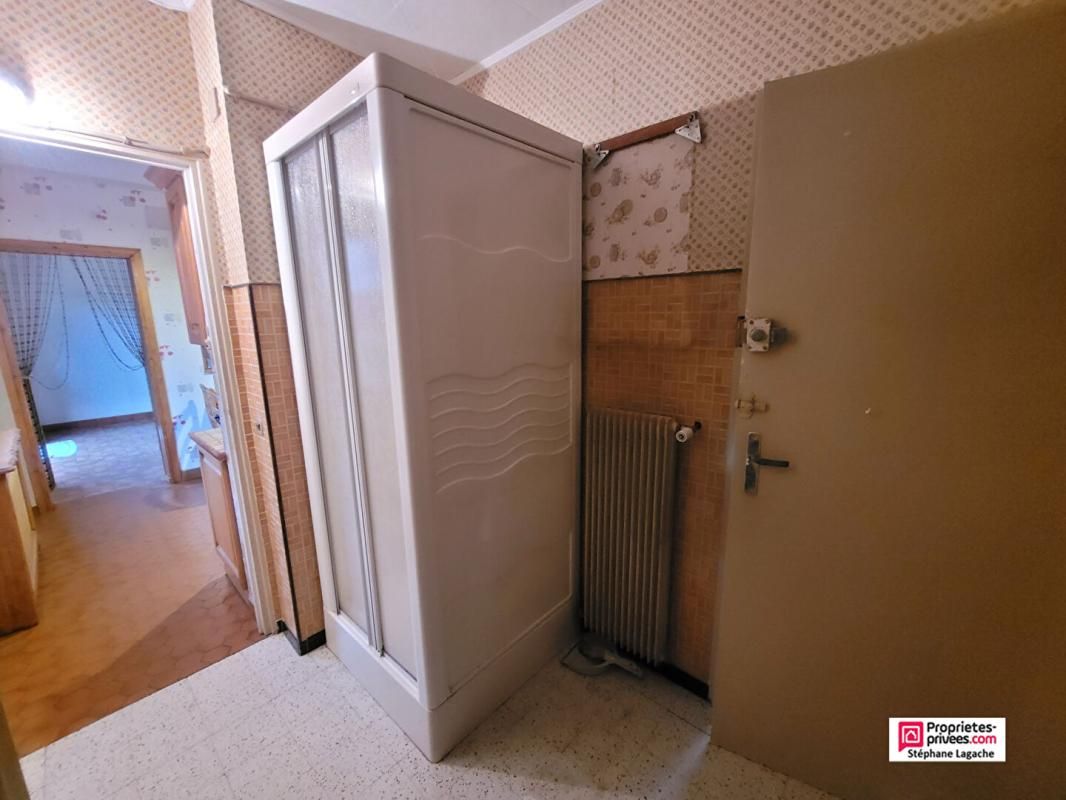 CALONNE-RICOUART Maison Calonne Ricouart 5 pièce(s) 105 m2 avec jardin et garage 4