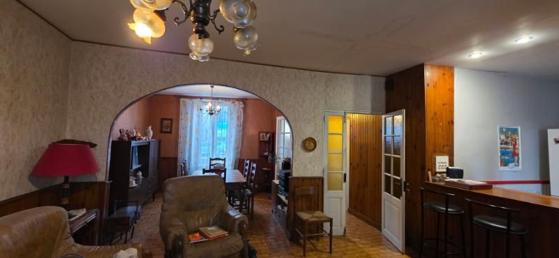 PERIGUEUX Maison 3 chambres, cave et agréable jardin 4