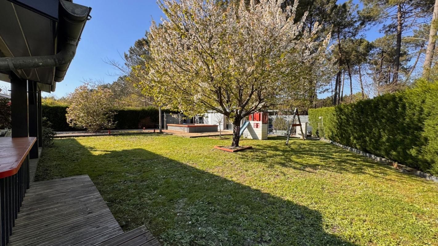 LEGE-CAP-FERRET VILLA BOIS EN LISIERE DE FORÊT 4